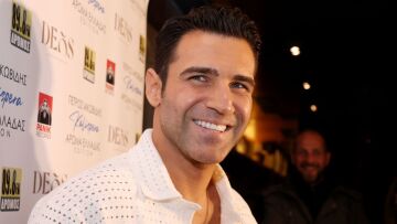 Πέτρος Ιακωβίδης: Ο κάθε άντρας σε μια σχέση ψάχνει τη μαμά του