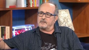 Βασίλης Καρράς: Ήθελε να μάθει ο κόσμος τη ζωή του, ότι έχει ελαττώματα, λέει ο βιογράφος του 