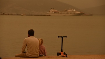 Καιρός: «Κοκτέιλ» υψηλών θερμοκρασιών, αφρικανικής σκόνης και λασποβροχών