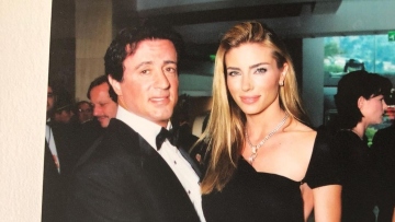 Σιλβέστερ Σταλόνε: Είμαι ευλογημένη που έχω αληθινή αγάπη, έγραψε η σύζυγός του για την επέτειο του γάμου τους