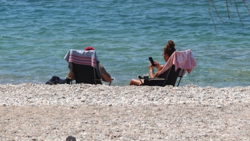 Καιρός: Καύσωνας στην Κρήτη - Πού έδειξε το θερμόμετρο 37,6 βαθμούς