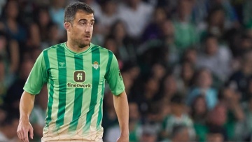 Ο Σωκράτης Παπασταθόπουλος κρεμάει τα ποδοσφαιρικά του παπούτσια στην Ισπανία 