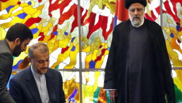 Το Ιράν ζήτησε βοήθεια από την Ουάσινγκτον μετά τη συντριβή του προεδρικού ελικοπτέρου