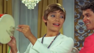 Πώς «γεννήθηκε» το Μαρινέλλα, η  ιστορία πίσω από το καλλιτεχνικό της ψευδώνυμο
