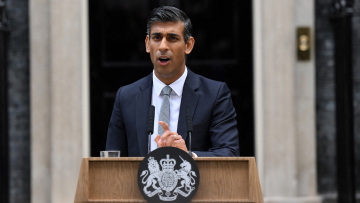 Άμεση ανάλυση SkyNews: Γιατί ο Σούνακ κήρυξε τώρα πρόωρες εκλογές στη Βρετανία - «Παίζει την καριέρα του»