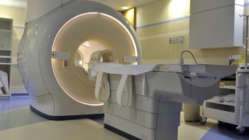 ΗΠΑ: Μαγνητικός τομογράφος «κατάπιε» 61χρονο που φορούσε αλυσίδα στον λαιμό του