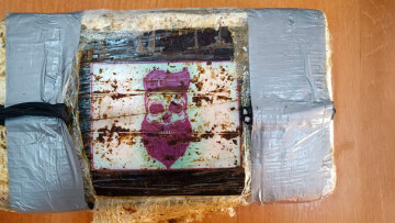 Λιμάνι Πειραιά: Με μυστικό αστυνομικό που μπήκε στο καρτέλ έπιασαν τα 210 κιλά κοκαΐνης