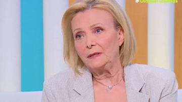 Νέλλη Γκίνη: Η μοναξιά είναι αρρώστια, εμένα με σήκωσαν οι φίλοι και η οικογένειά μου από το σκοτάδι