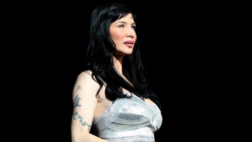 Θεσσαλονίκη: «Θα συνεχίσουμε κανονικά τη λειτουργία μας», λέει το κέντρο διασκέδασης όπου εμφανίζεται η Πάολα