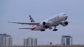 «Μας κατέβασαν από την πτήση και μας ταπείνωσαν» - Τρεις μαύροι μηνύουν την American Airlines