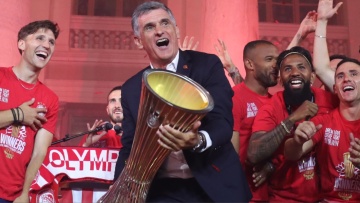 Τελικός Conference League: Τα «όλε, όλε» του Μεντιλίμπαρ με το τρόπαιο - Δείτε βίντεο και φωτογραφίες 