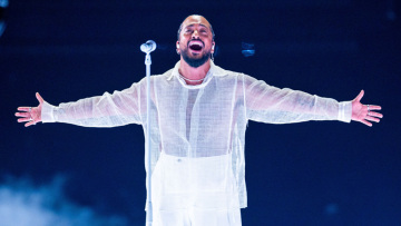 Slimane: Και δεύτερη συναυλία στην Αθήνα του Γάλλου που μάγεψε τη Eurovision με τη φωνή του