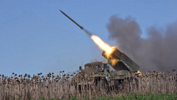 Πόλεμος στην Ουκρανία: Απειλεί η Μόσχα μετά το «οκ» Μπάιντεν στο Κίεβο να πλήξει ρωσικούς στόχους με όπλα των ΗΠΑ