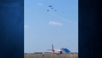 Σύγκρουση αεροσκαφών σε αεροπορικό σόου στην Πορτογαλία, νεκρός ένας πιλότος - Δείτε βίντεο