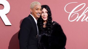 Σερ: Υπερασπίζεται τον σύντροφό της για τον καβγά στις Κάννες με τον Τράβις Σκοτ - Η ανάρτησή της στο Twitter