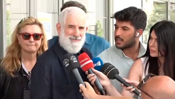 Οι πρώτες δηλώσεις Φιλιππίδη μετά την αναβολή της δίκης: Θα τα πούμε όλα όταν τελειώσει η υπόθεση