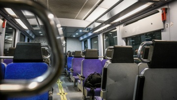 Τρένο έπεσε σε αυτοκίνητο που ήταν παρκαρισμένο στις σιδηροδρομικές γραμμές της Πάτρας