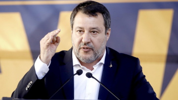 Σαλβίνι: Η Ιταλία δεν θα δεχθεί πίσω μετανάστες από τη Γερμανία
