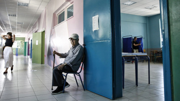 Ευρωεκλογές 2024: Προς ρεκόρ η αποχή- Στις 17:30 η συμμετοχή ήταν 32,9% ενώ τον περασμένο Ιούνιο ήταν στο 48%