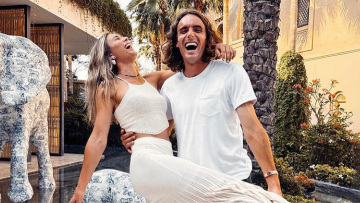 O Τσιτσιπάς στηρίζει την Μπαντόσα μετά την κριτική της μητέρας του: Φυσικά έχει πολλή αυτοπεποίθηση