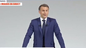 Γαλλία: Κάλεσμα Μακρόν σε συσπείρωση κατά των άκρων - Είναι παράλογο να παραιτηθώ αν χάσω στις εκλογές, επαναλαμβάνει
