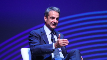 «Εκτιμώ ότι δεν με ρωτήσατε για τον ανασχηματισμό» - Η ατάκα Μητσοτάκη στη συζήτηση με τον πρόεδρο του ΣΕΤΕ