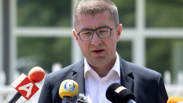 Bόρεια Μακεδονία: Ο Μίτσκοσκι, σε επιστολή του προς τον πρόεδρο της Βουλής χρησιμοποιεί τη συνταγματική ονομασία της χώρας