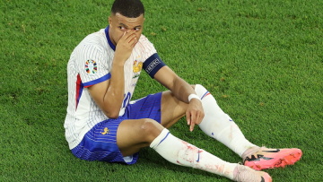 Euro 2024 - Εμπαπέ: Ανοιχτό το ενδεχόμενο για χειρουργείο, σε κίνδυνο η παρουσία του στο τουρνουά
