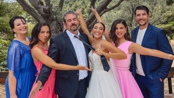 Σασμός: Η Ευγενία Σαμαρά... παντρεύτηκε - Δείτε τις φωτογραφίες που «ανέβασε» από τα γυρίσματα