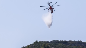 Φωτιά στη Νάξο: Οριοθετήθηκε το μέτωπο - Εκδόθηκε 112 για απομάκρυνση