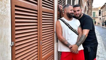 Σπύρος Στεφανουδάκης: Ο σχεδιαστής παντρεύτηκε τον σύντροφό του