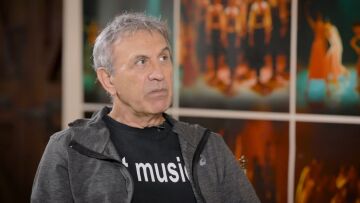 Νταλάρας: Απαντά στους επικριτές του - Έλεγαν ότι δίνω συναυλίες για τα λεφτά ο χρόνος τους βάζει ένα φερμουάρ στο στόμα, λέει