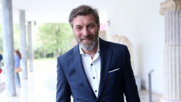 Γιάννης Στάνκογλου: Με φλερτάρουν αρκετά έξω, δεν ξέρω αν θα παντρευόμουν ξανά