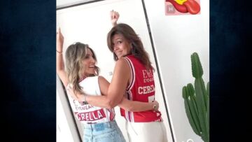 Αθηνά Οικονομάκου: Φωτογραφίζεται αγκαλιά με τη μητέρα του Μπρούνο Τσερέλα