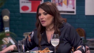 Κατερίνα Ζαρίφη: Έφευγα από την Ελένη Μενεγάκη και πήγαινα στις χημειοθεραπείες του μπαμπά μου