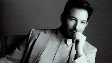 Γιώργος Περρής: Οι διάσημες συνεργασίες του, το πέρασμα από τις Κάννες και ο λόγος που δεν θα σταματήσει να τραγουδάει