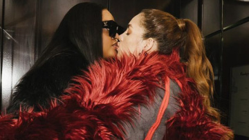 Καμερούν: Η κόρη του προέδρου ανέβασε φωτογραφία που φιλά μια άλλη γυναίκα - Με φυλάκιση τιμωρείται η ομοφυλοφιλία στη χώρα