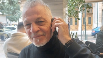 ΠΑΣΟΚ: Υποψήφιος πρόεδρος και ο δημοσιογράφος Γιάννης Κανελλάκης