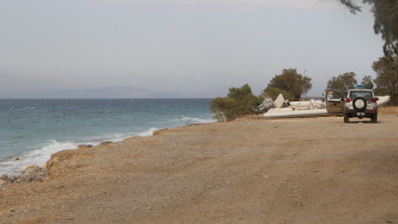 Κεραυνοί στη θάλασσα: Πώς μπορούν να προστατευτούν λουόμενοι, δύτες και φουσκωτά σκάφη