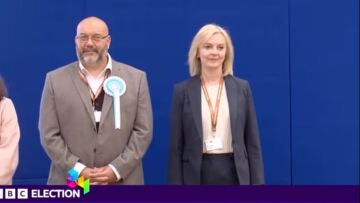 Εκλογές στη Βρετανία: Εκτός της νέας Βουλής η πρώην πρωθυπουργός Λιζ Τρας