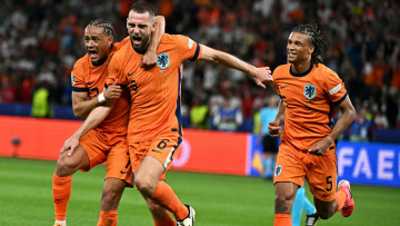 Στον ημιτελικό με ολική ανατροπή σε 6 λεπτά η Ολλανδία, 2-1 την Τουρκία - Δείτε τα γκολ 