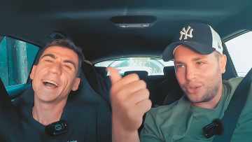 Οι... άθλοι του ευρωβουλευτή  Φειδία στην πλατεία Συντάγματος και τα 50ευρα της ντροπής