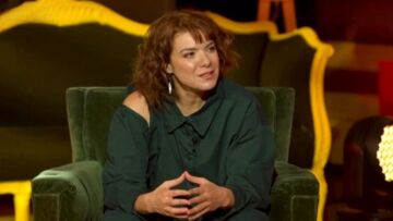 Ανδριάνα Μπάμπαλη: Έχω μεγαλώσει μέσα στο αυτοκίνητο, κοιμόμασταν εκεί ενώ οι γονείς μας έπιναν ούζα