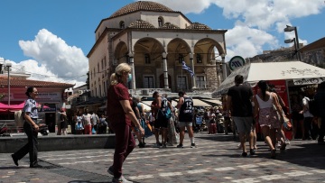 Κορωνοϊός: Για νέα έξαρση στο τέλος Αυγούστου προειδοποιεί ο Τζανάκης