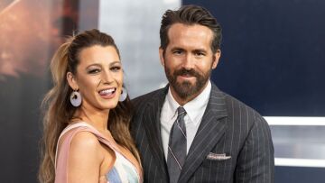 Μπλέικ Λάιβλι: Το χιουμοριστικό σχόλιο για τον Ράιαν Ρέινολντς - Προσπαθεί να με αφήσει έγκυο ξανά, γράφει