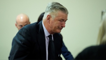 Απορρίφθηκαν οι κατηγορίες κατά του Μπάλντουιν για τον θανάσιμο πυροβολισμό της Χάτσινς στα γυρίσματα του Rust 