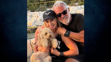 Πέγκυ Ζήνα: Η φωτογραφία της με τον Γιώργο Λύρα στο σκάφος κατά τη διάρκεια των διακοπών τους