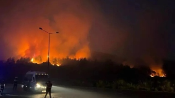 Τουρκία: Πυρκαγιά με τρεις νεκρούς σε επαρχία της Σμύρνης