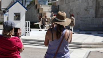 Έως 38 βαθμούς σήμερα η θερμοκρασία και μελτέμια στο Αιγαίο, πού αναμένονται βροχές πριν τον Δεκαπενταύγουστο