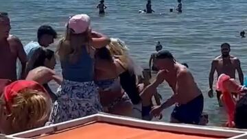 Ιταλία: Άγριο μαλλιοτράβηγμα γυναικών για μια ξαπλώστρα σε παραλία